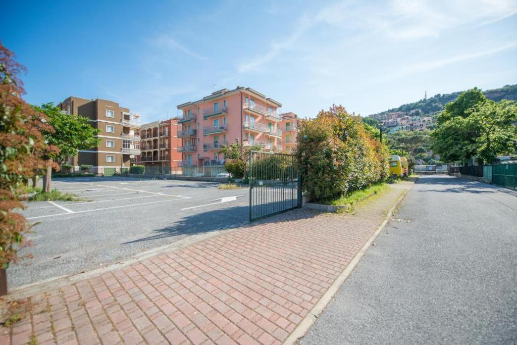Babyaccommodation Family Experience III Pietra Ligure Exterior photo